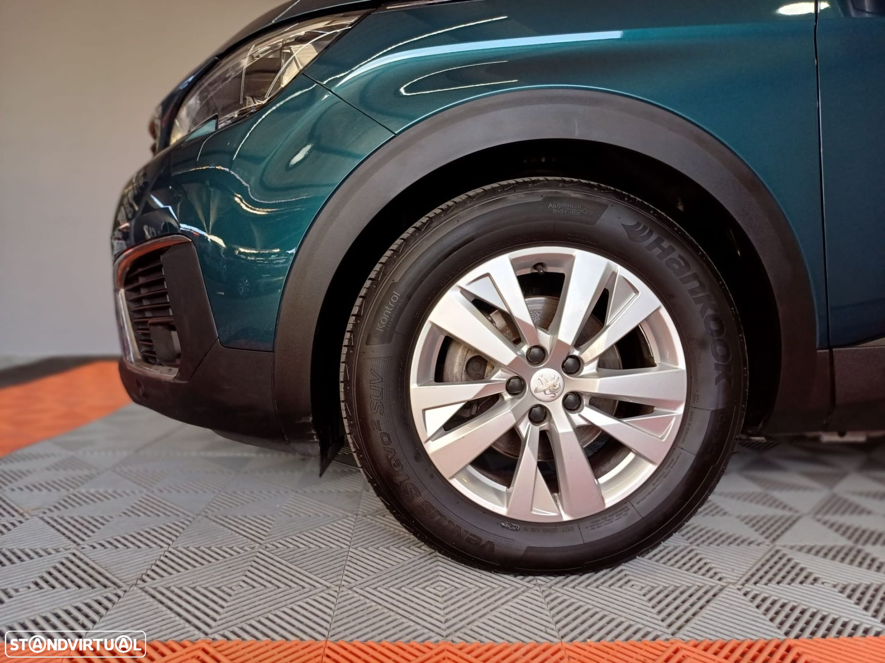 Peugeot 5008 1.2 PureTech Allure EAT8 - 9