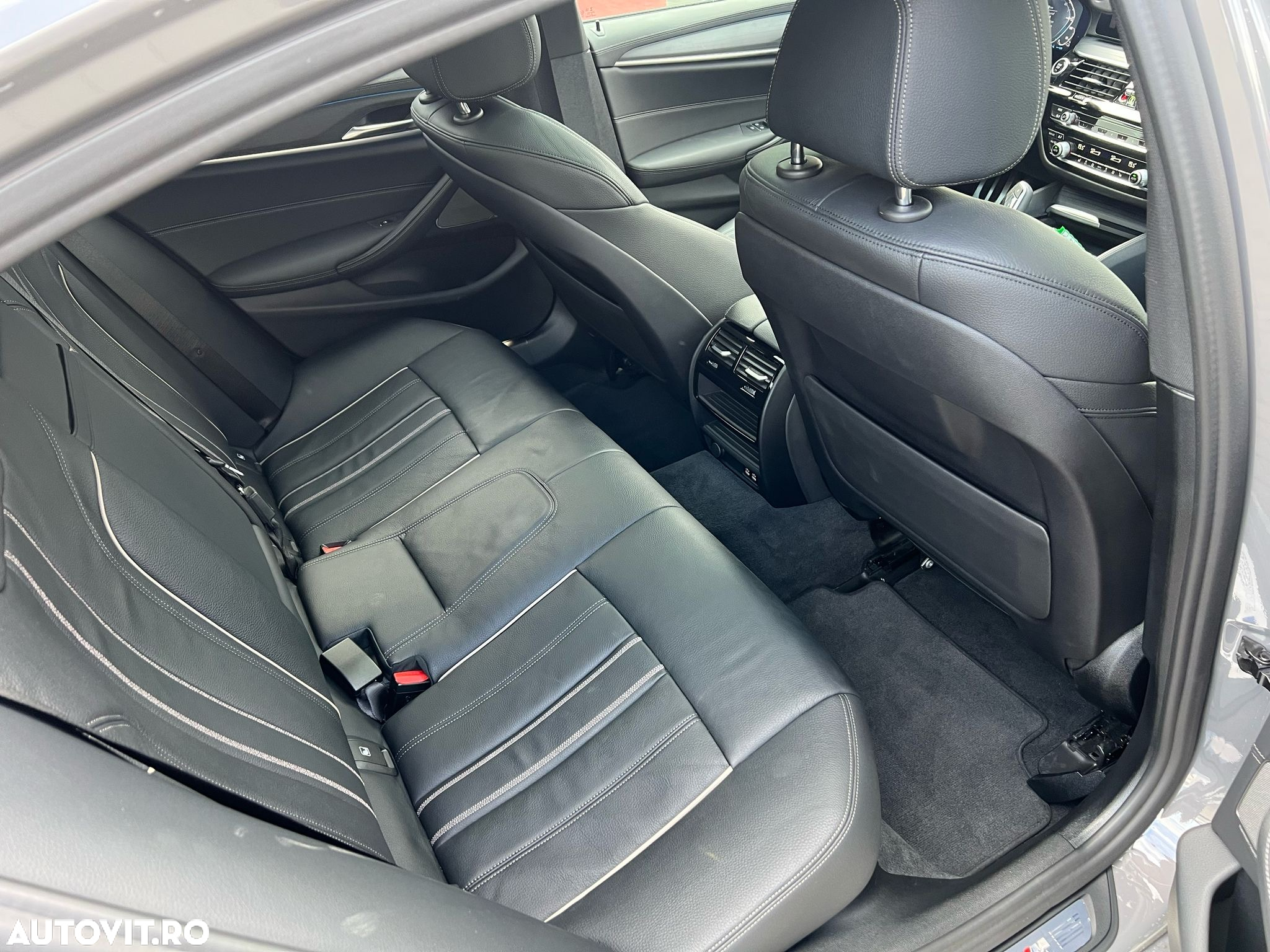 BMW Seria 5 530e Aut. - 15