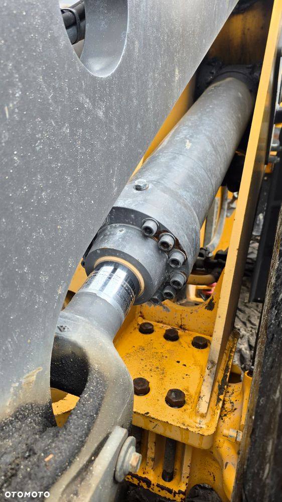Volvo L110H - 10