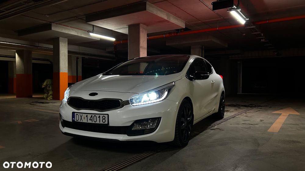 Kia Ceed - 8