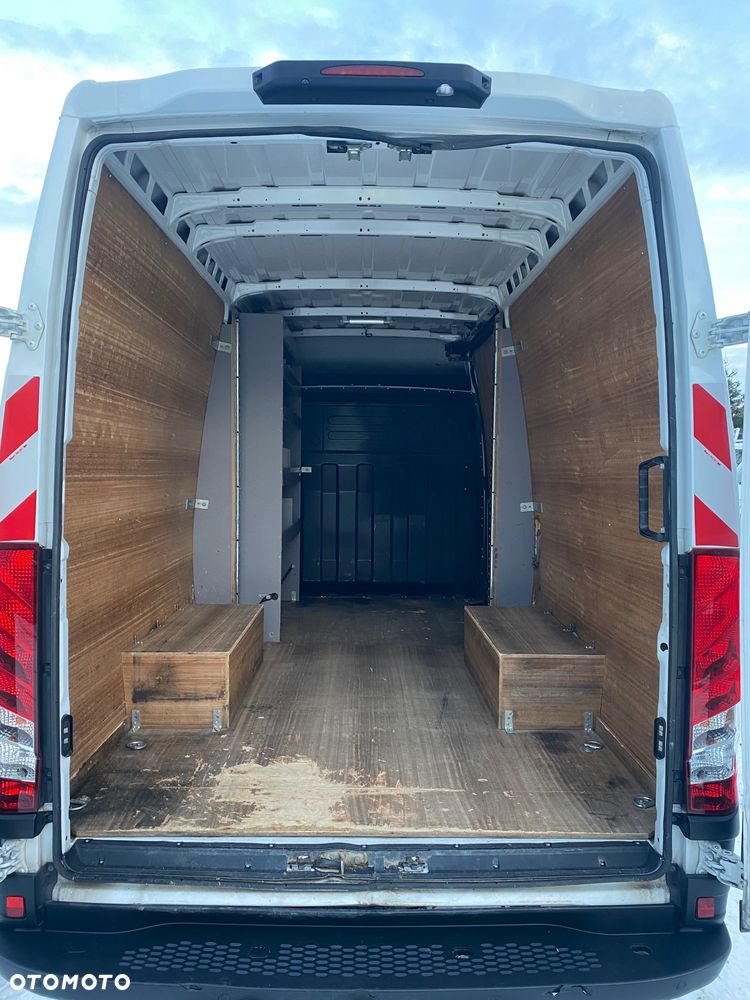 Iveco 35c210 - 13