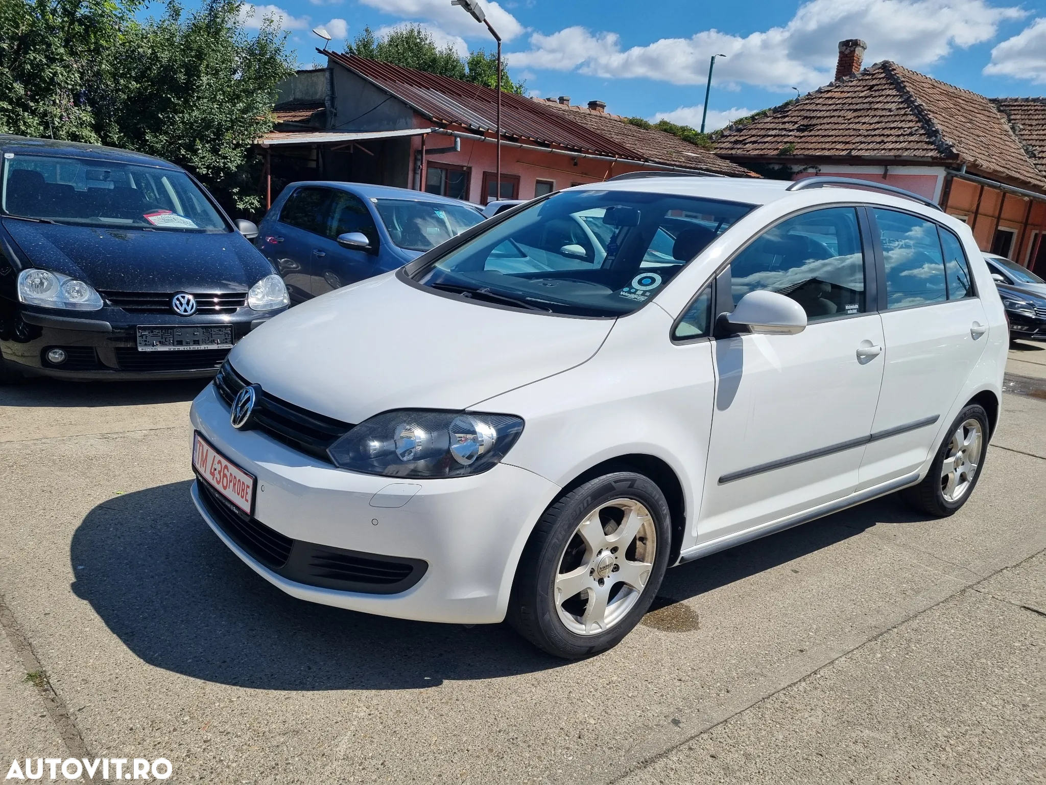 Volkswagen Golf 1.6 TDI BlueMotion Technology DPF Comfortline - 3