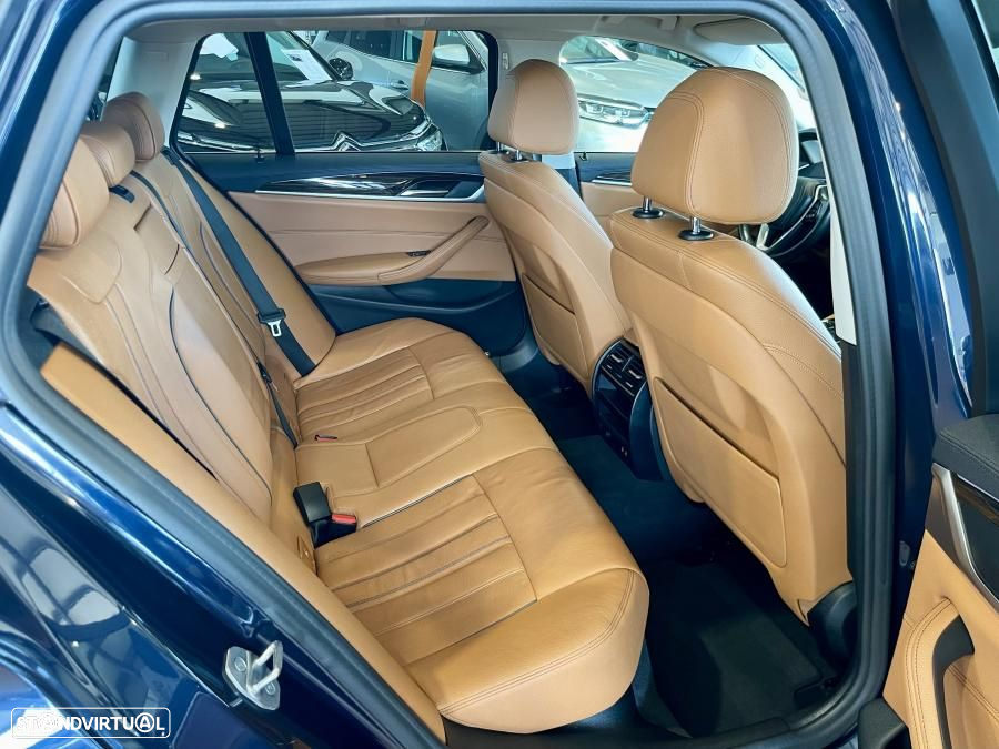 BMW 520 d Line Luxury Auto - 36