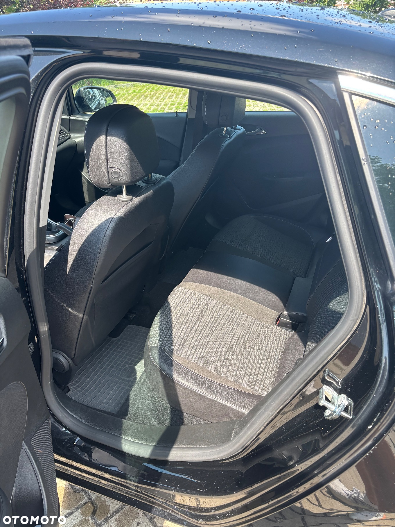 Opel Astra IV 1.4 T Active - 9