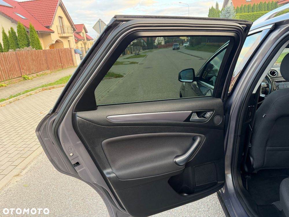 Ford Mondeo 2.0 TDCi Titanium - 20