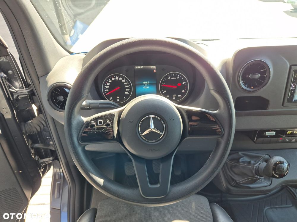 Mercedes-Benz Sprinter Long PRO 907.255 - 28