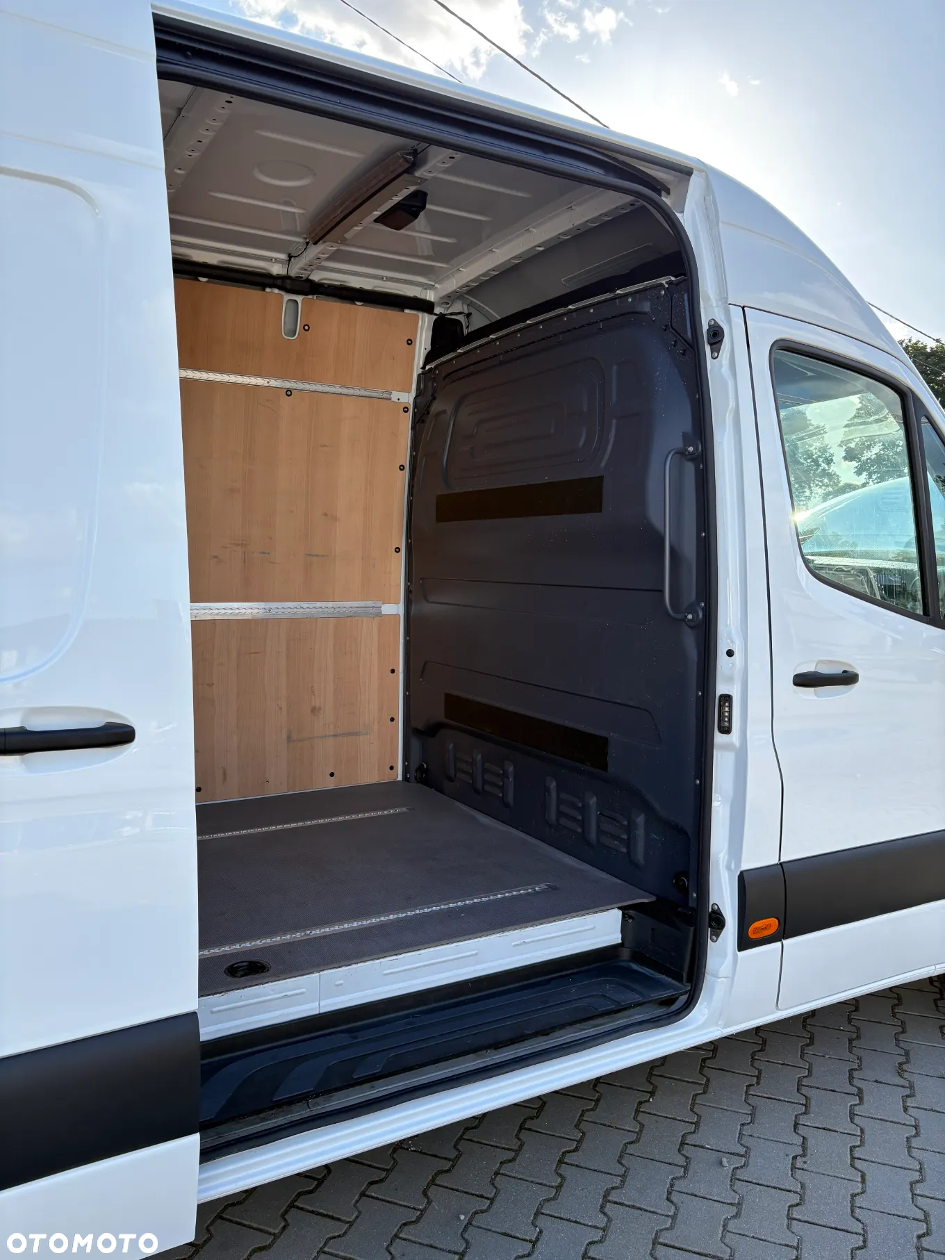 Mercedes-Benz Sprinter 317 maxi jak nowy - 7
