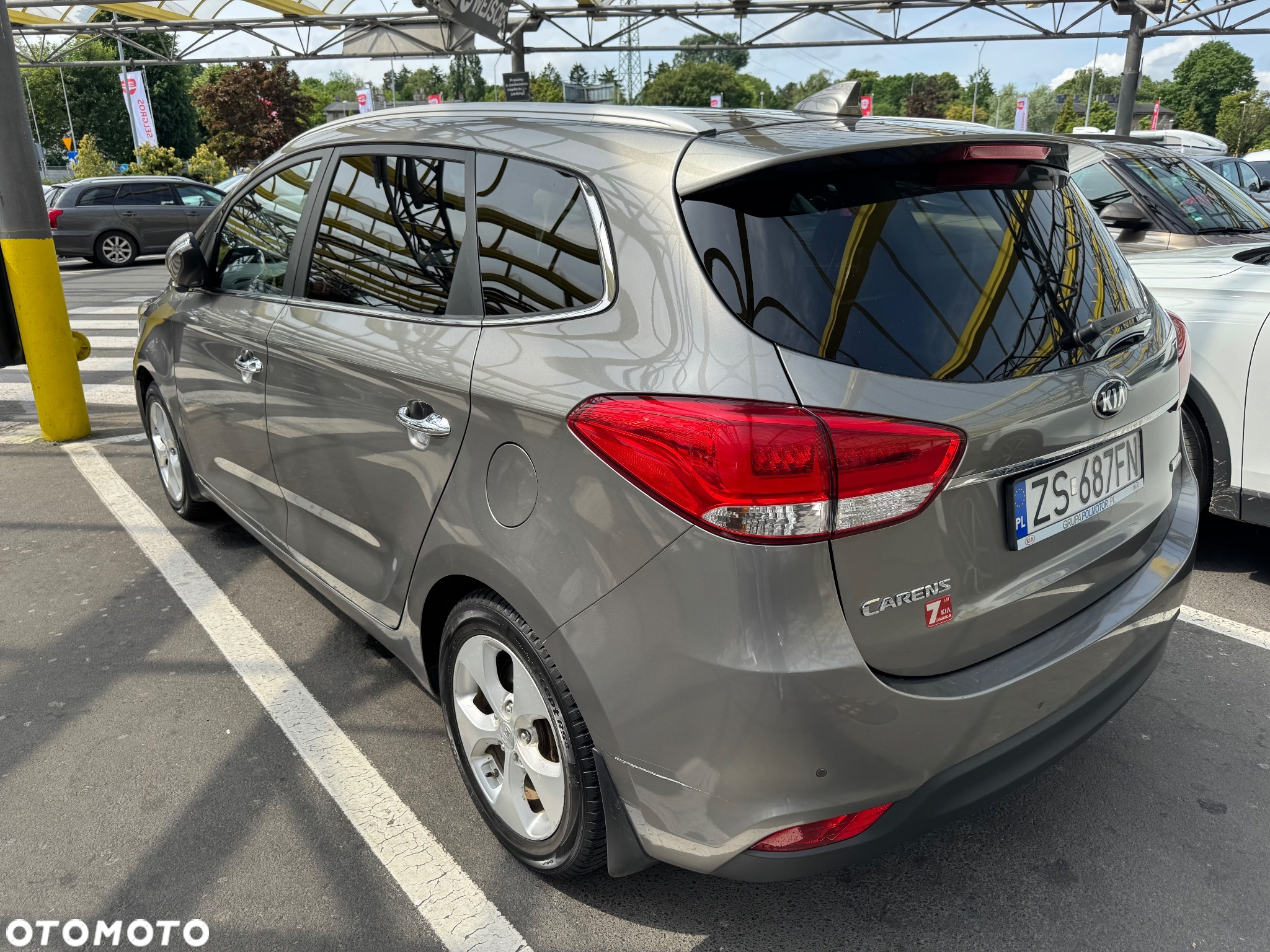 Kia Carens 1.6 GDI Business Line EU6 - 4