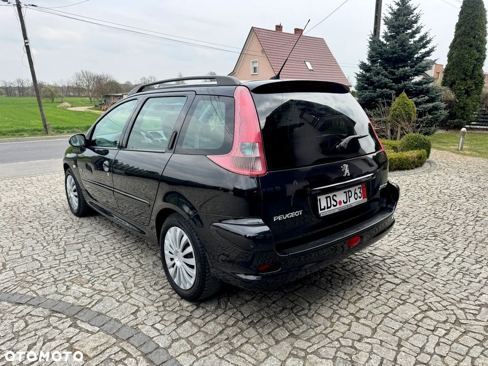 Peugeot 206 110 JBL - 7