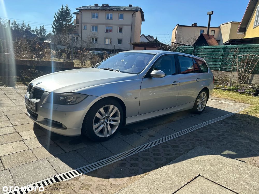BMW Seria 3 330d DPF - 1