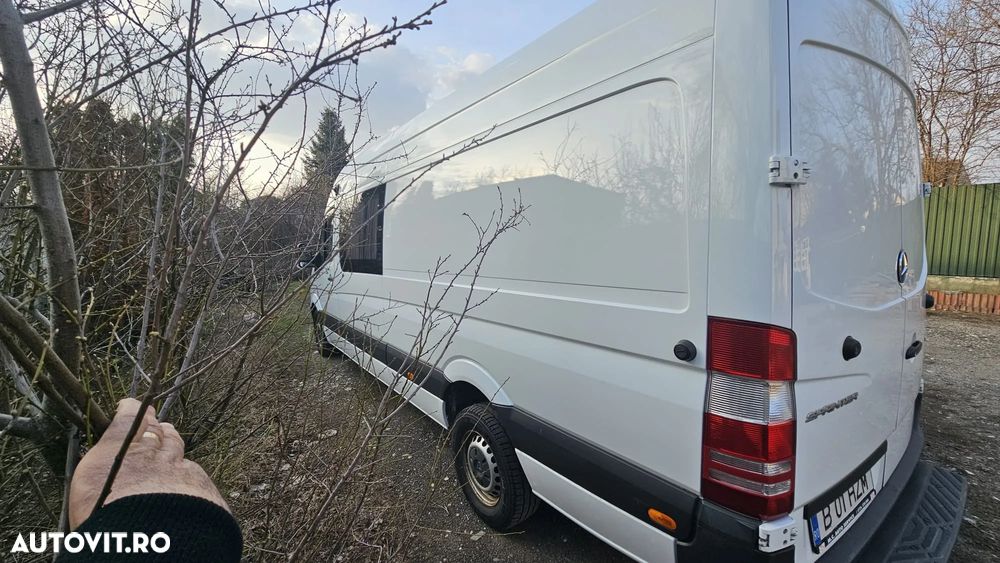 Mercedes-Benz Sprinter - 9