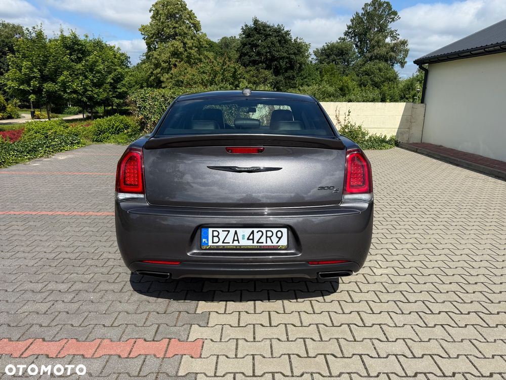 Chrysler 300s - 6