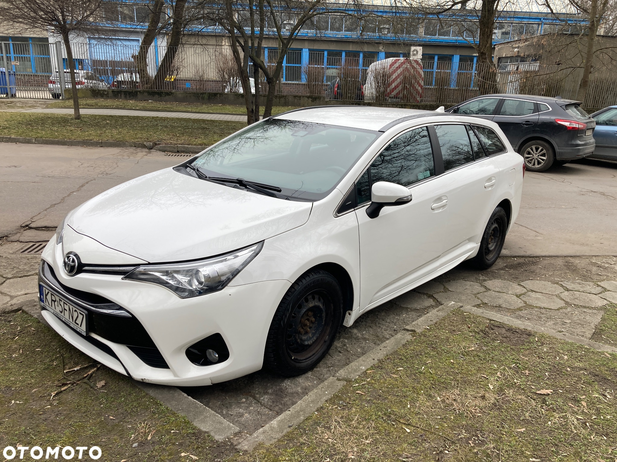 Toyota Avensis 1.6 Active - 2