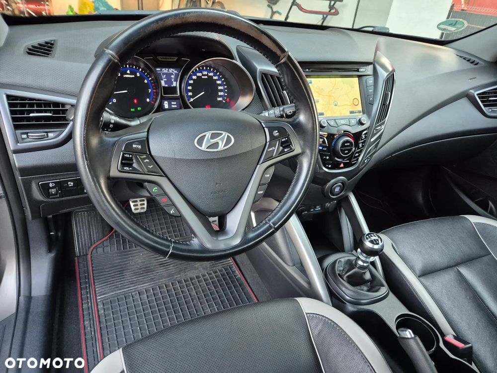Hyundai Veloster - 7