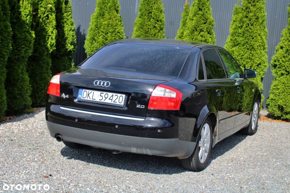 Audi A4 Limousine - 10