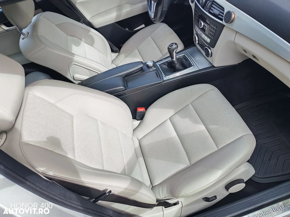 Mercedes-Benz C 220 T CDI Avantgarde Edition - 4