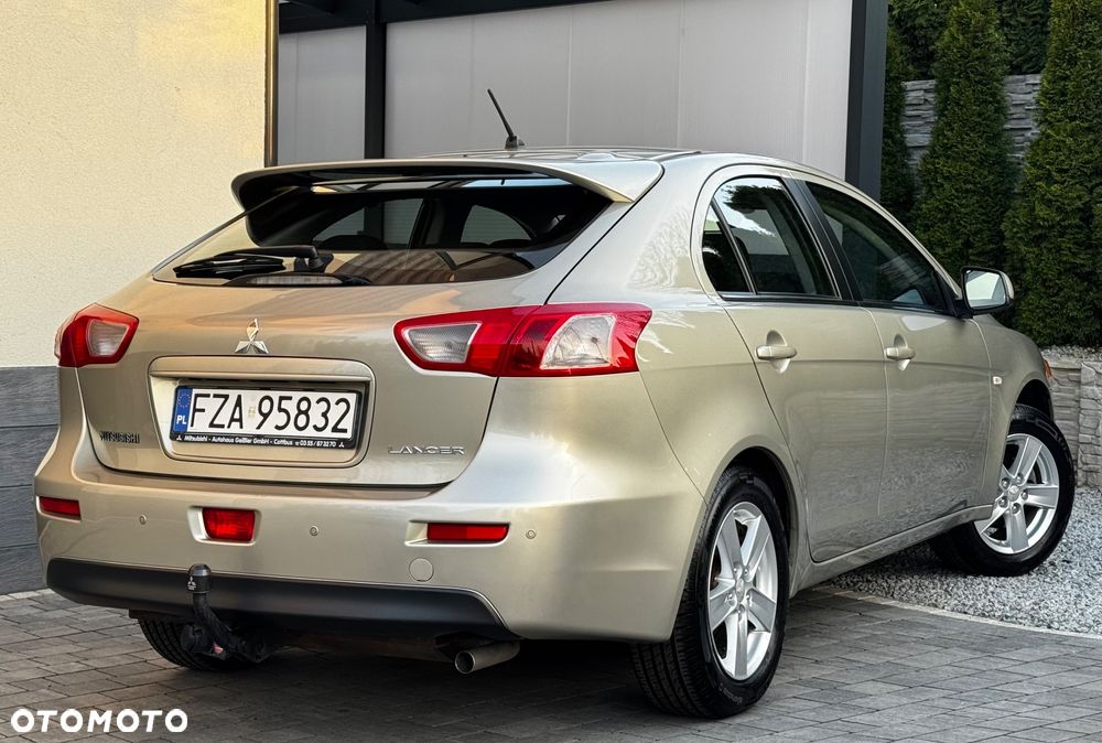 Mitsubishi Lancer - 13