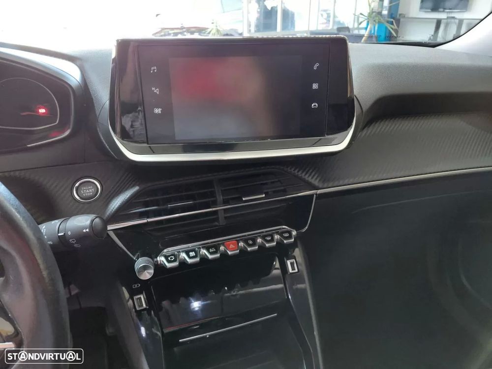 Peugeot 2008 1.2 PureTech Allure Pack — fotografia 13