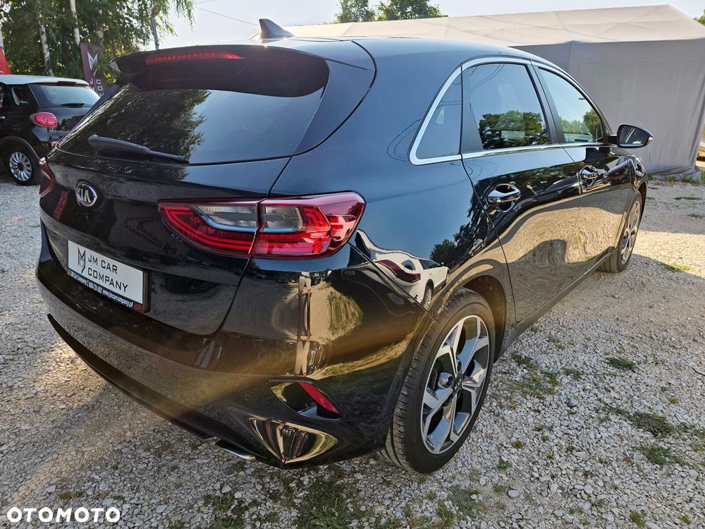 Kia Ceed - 27