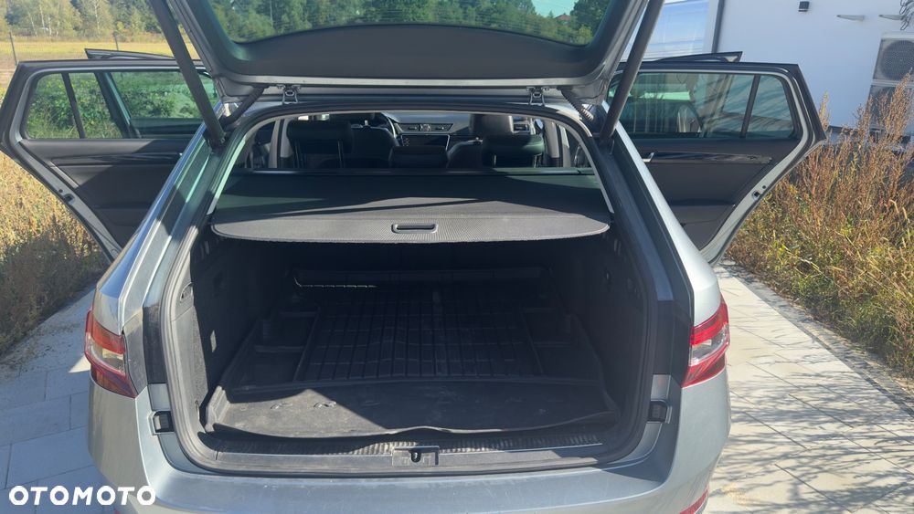 Skoda Superb 1.8 TSI L&K DSG - 7