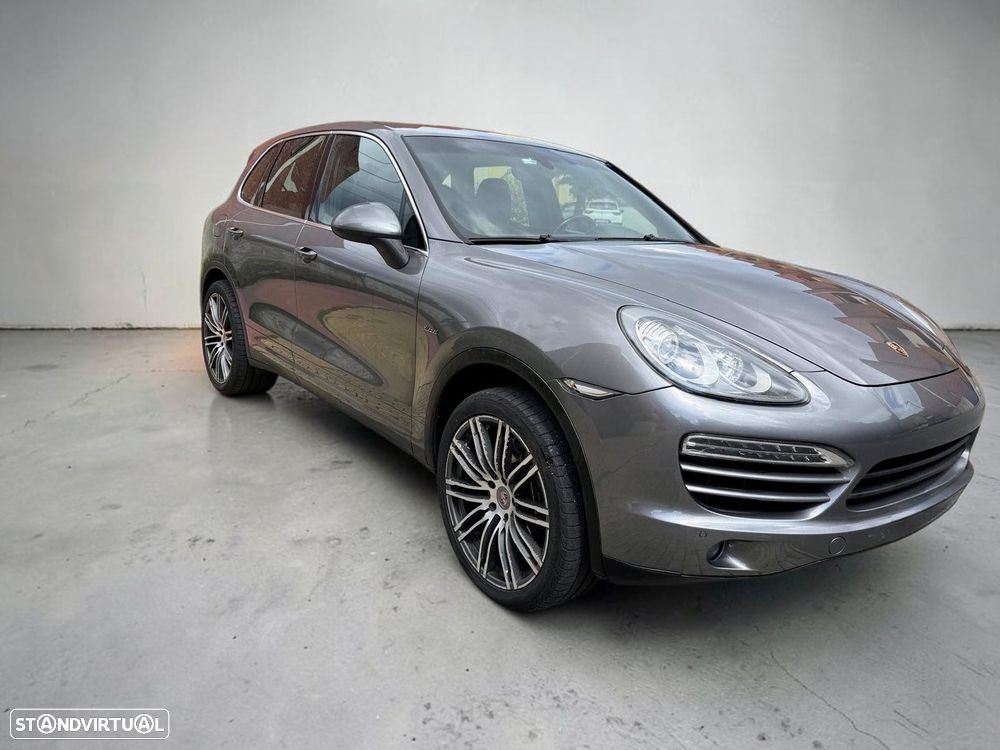 Porsche Cayenne 3.0 V6 - 2
