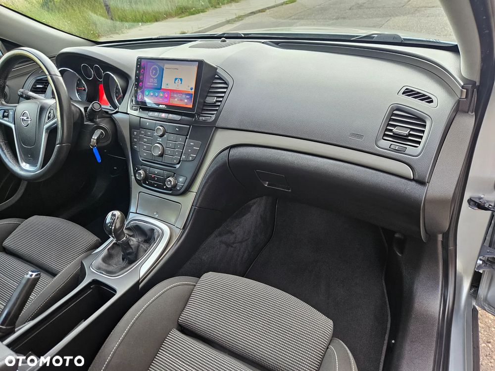 Opel Insignia 1.6 Design Edition - 17