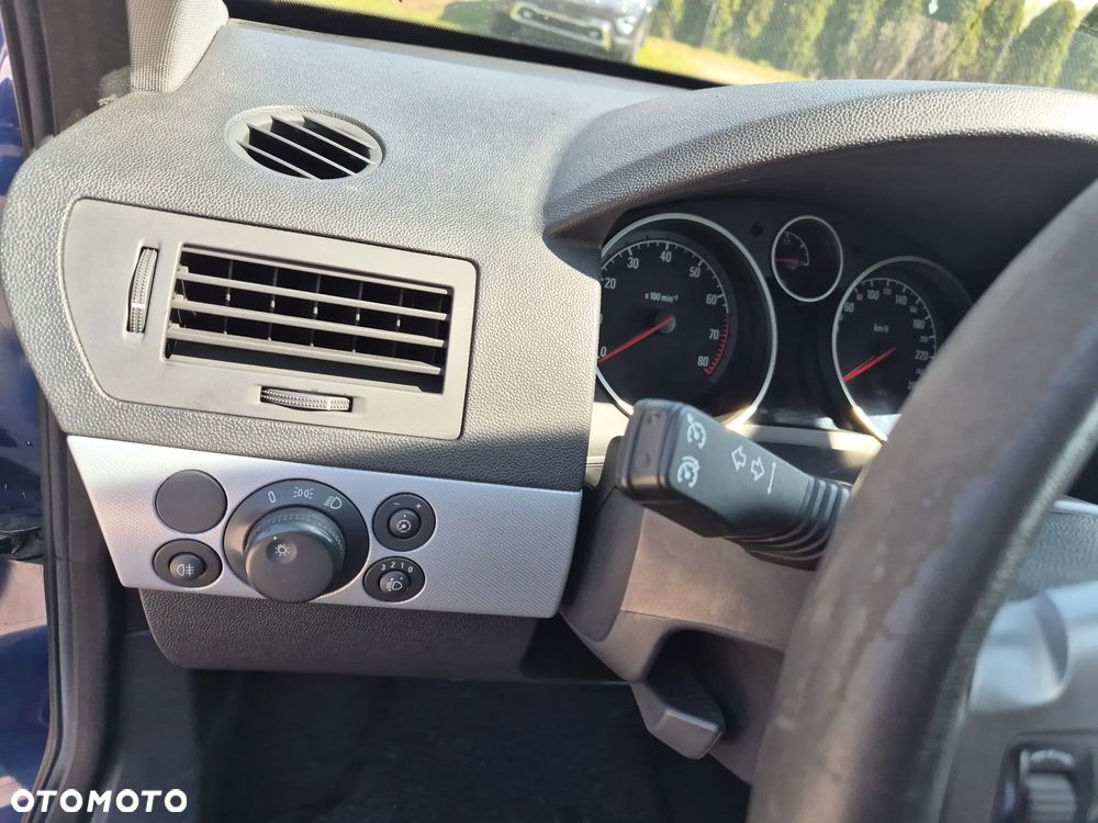 Opel Astra 1.6 Edition Plus - 15