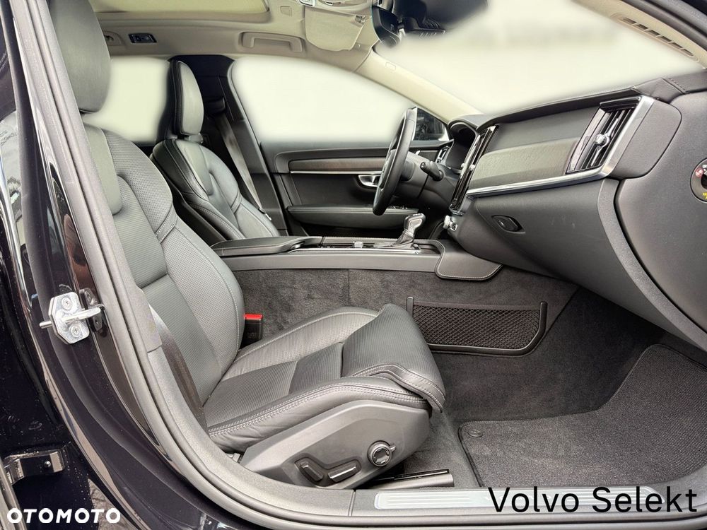 Volvo V90 Cross Country - 27