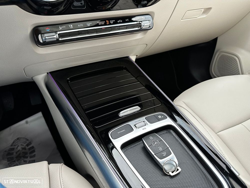 Mercedes-Benz GLA 250 e Progressive - 43
