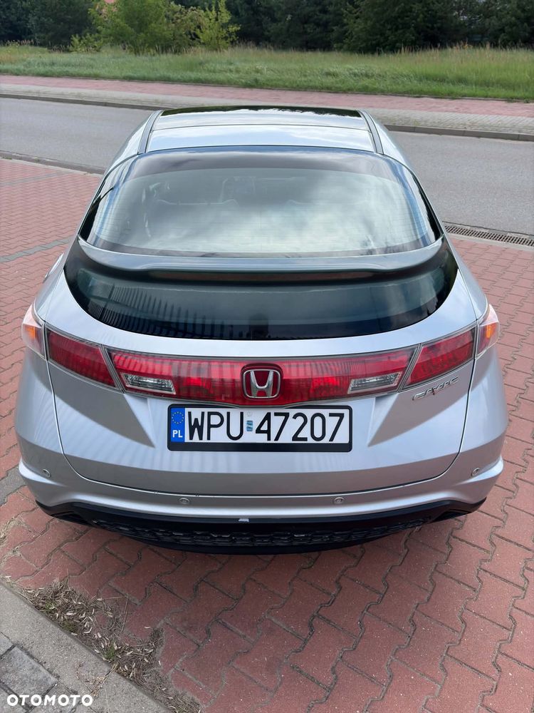 Honda Civic 1.8 Executive - 6