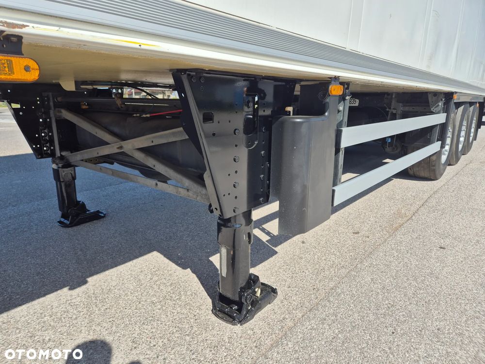 Schmitz Cargobull CARRIER MAXIMA 1300 / WINDA / DOPPEL STOCK / ŚCIANA GRODZIOWA / KWIATÓWKA / BELKI / PODNOSZONA OŚ / z Niemiec / TOP STAN 2011/ CARRIER CHŁODNIA CHLODNIA LODÓWKA PODWÓJNY ZAŁADUNEK PIĘTROWA - 30