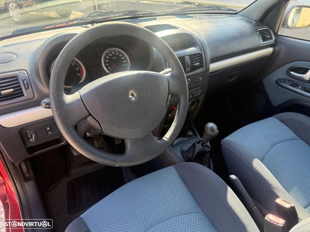 Renault Clio 1.2 16V Billabong - 11