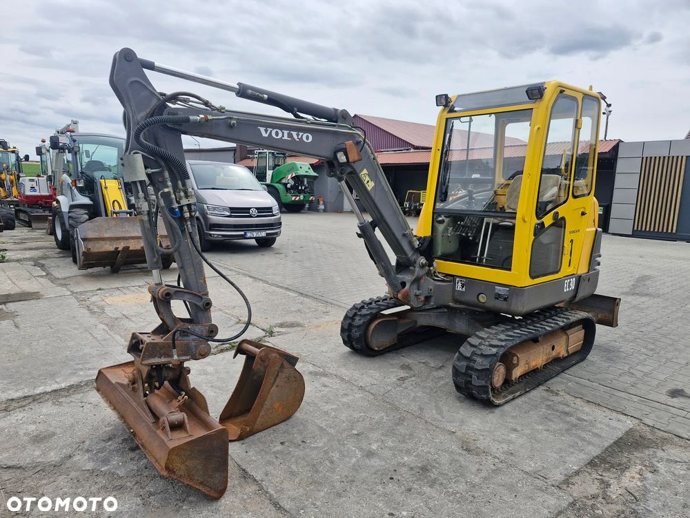 Volvo EC30 - 4