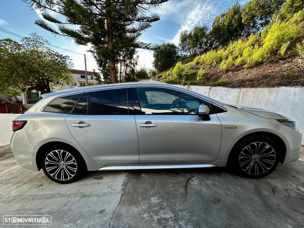 Toyota Corolla Touring Sports 2.0 Hybrid Exclusive - 2