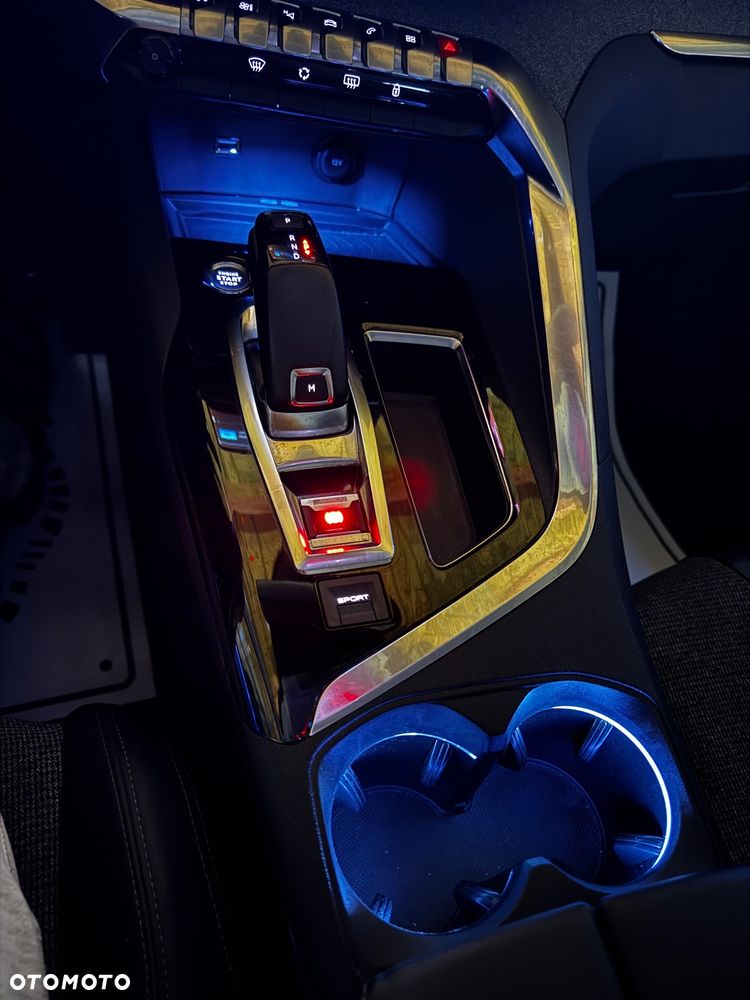 Peugeot 5008 1.5 BlueHDi Allure Pack S&S EAT8 - 31