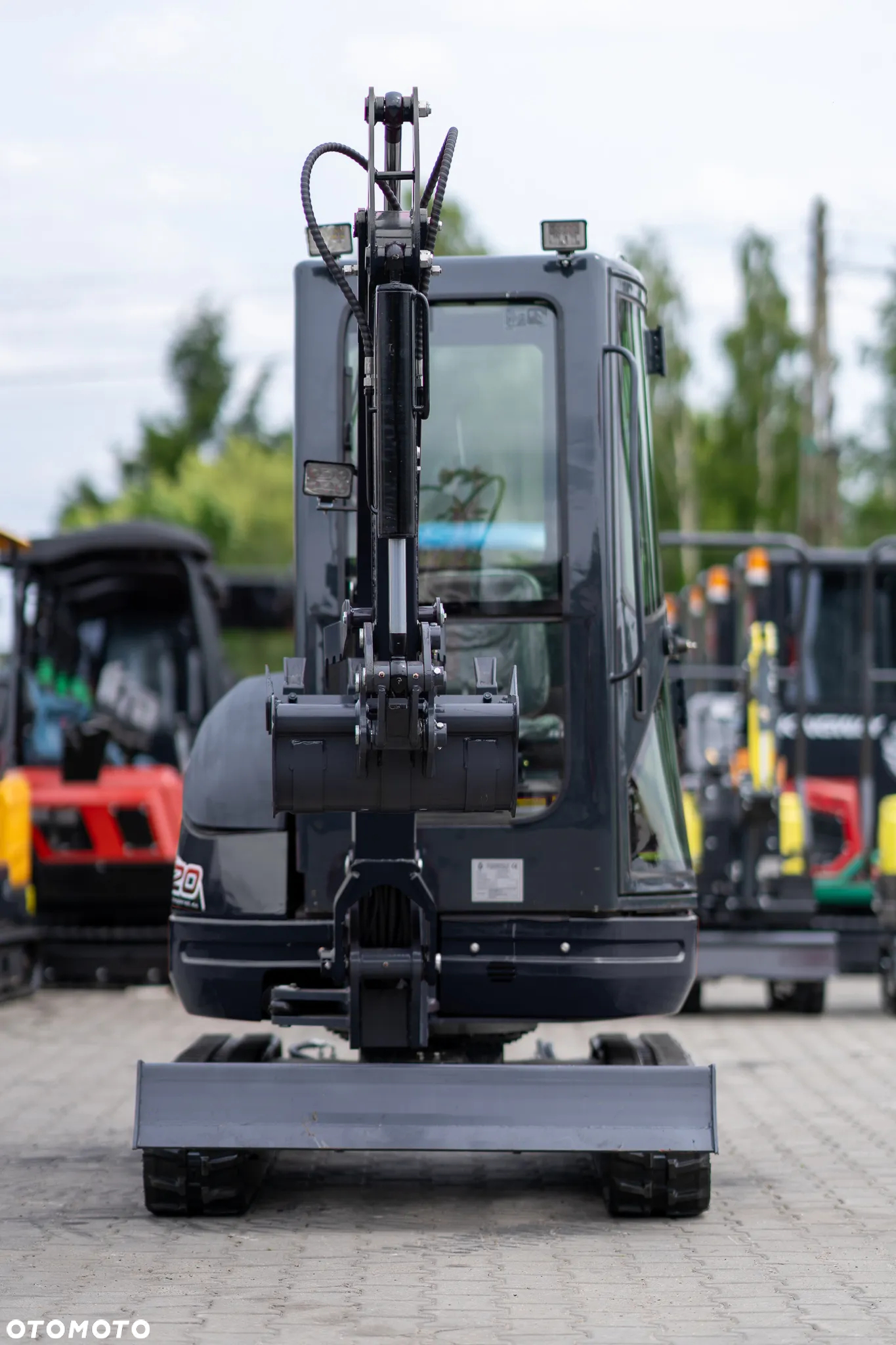 Kubota Kingway Engine KUBOTA SV20 Ramię SKR 22KM 3cyl 2000kg - 11