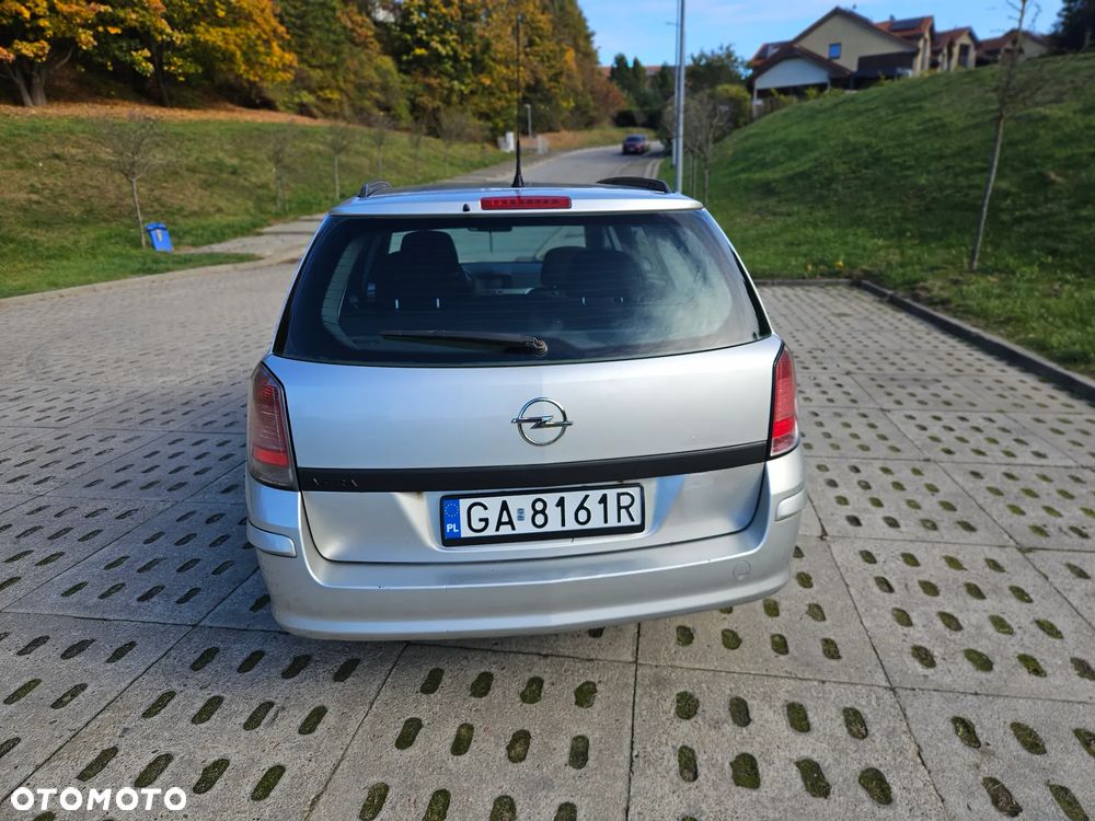 Opel Astra 2006 photo 2