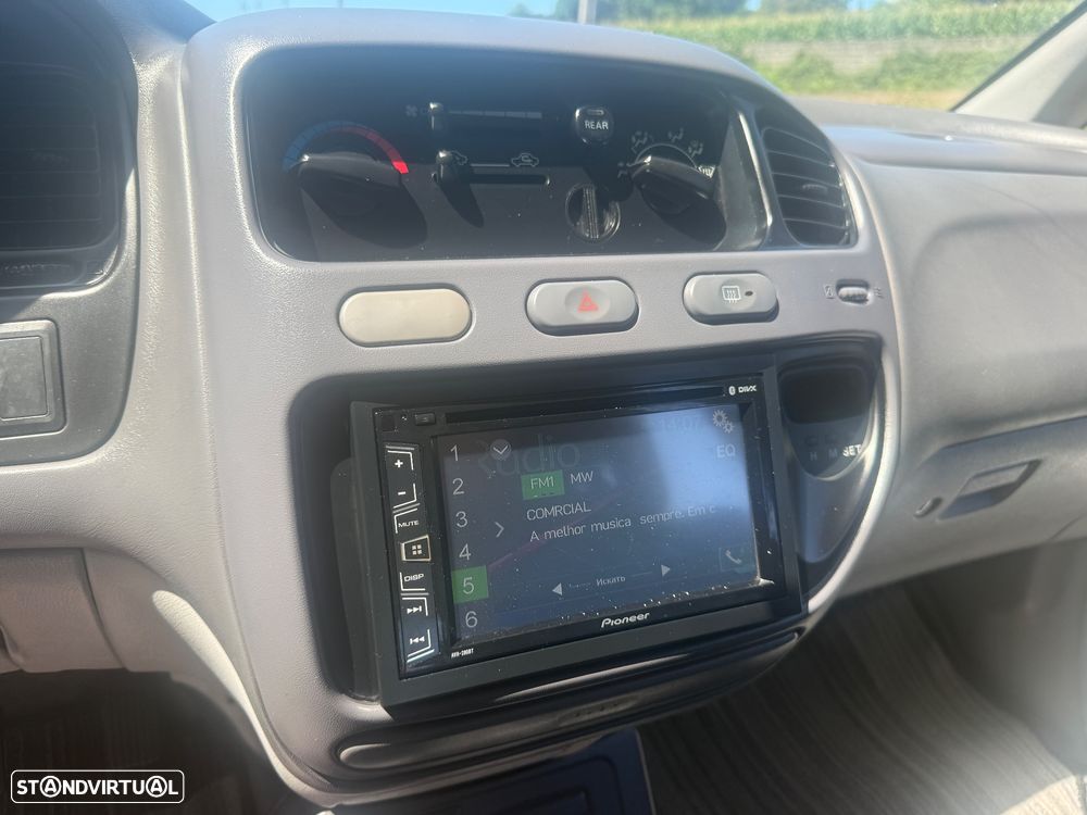 Mitsubishi Space Gear 2.5 TD GLX - 9