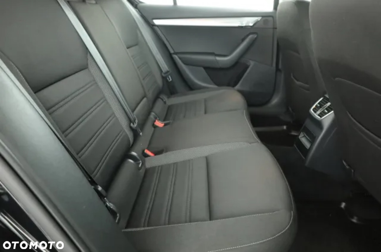 Skoda Octavia 1.6 TDI Ambition DSG - 14
