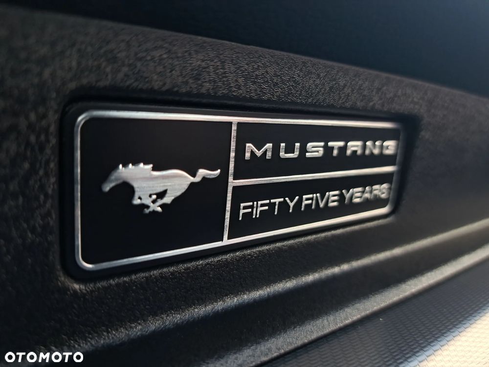 Ford Mustang 5.0 V8 GT - 34