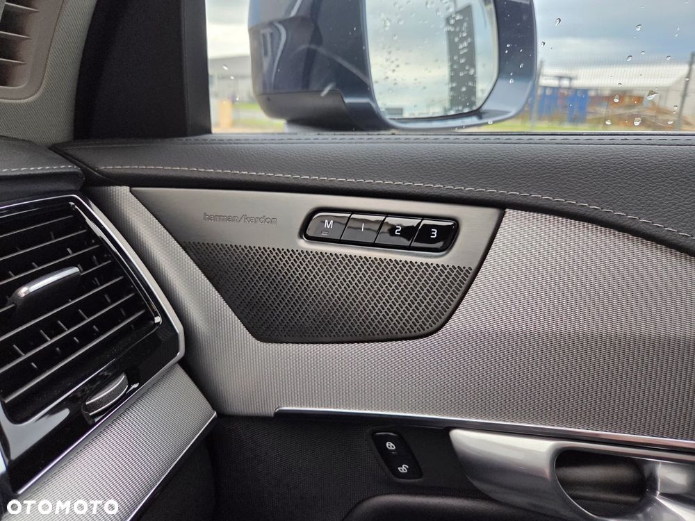 Volvo XC 90 B5 D AWD Plus Bright - 36