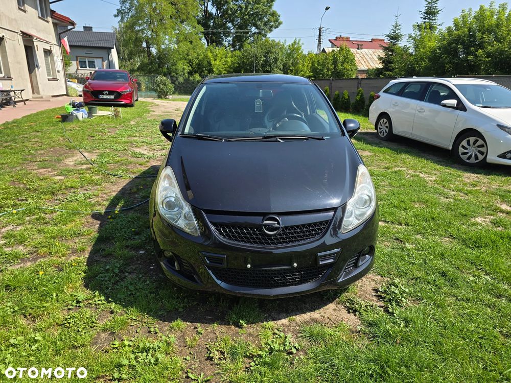 Opel Corsa 1.6 Turbo OPC - 2