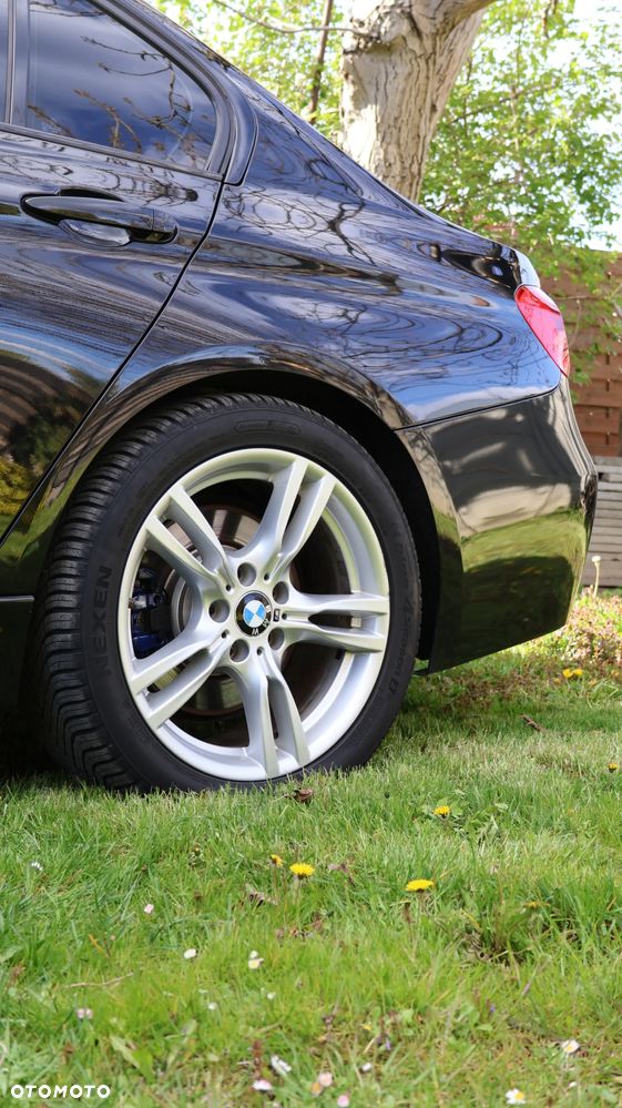 BMW Seria 3 335i xDrive M Sport - 18