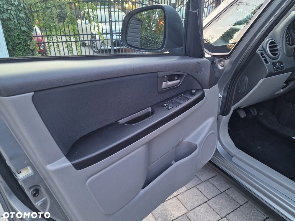 Suzuki SX4 1.6 VVT 4x4 Comfort - 27