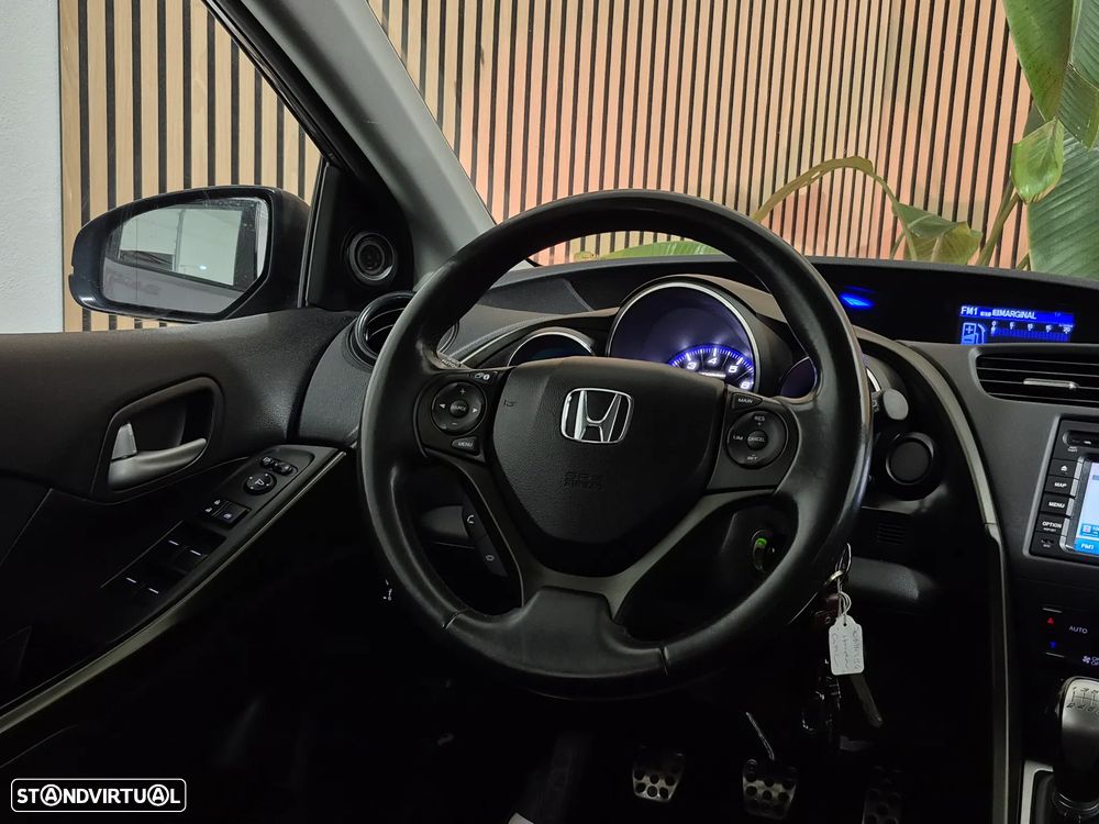 Honda Civic 1.4 i-VTEC Elegance - 26