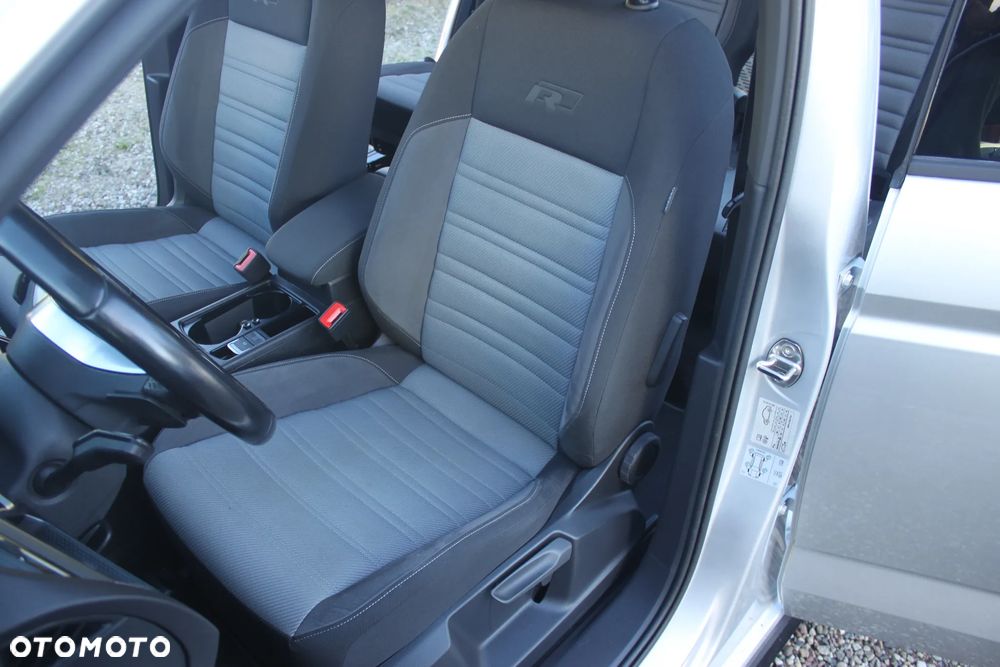 Volkswagen Touran - 13