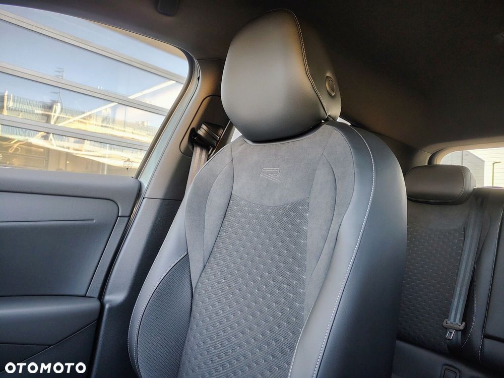 Volkswagen T-Roc - 14