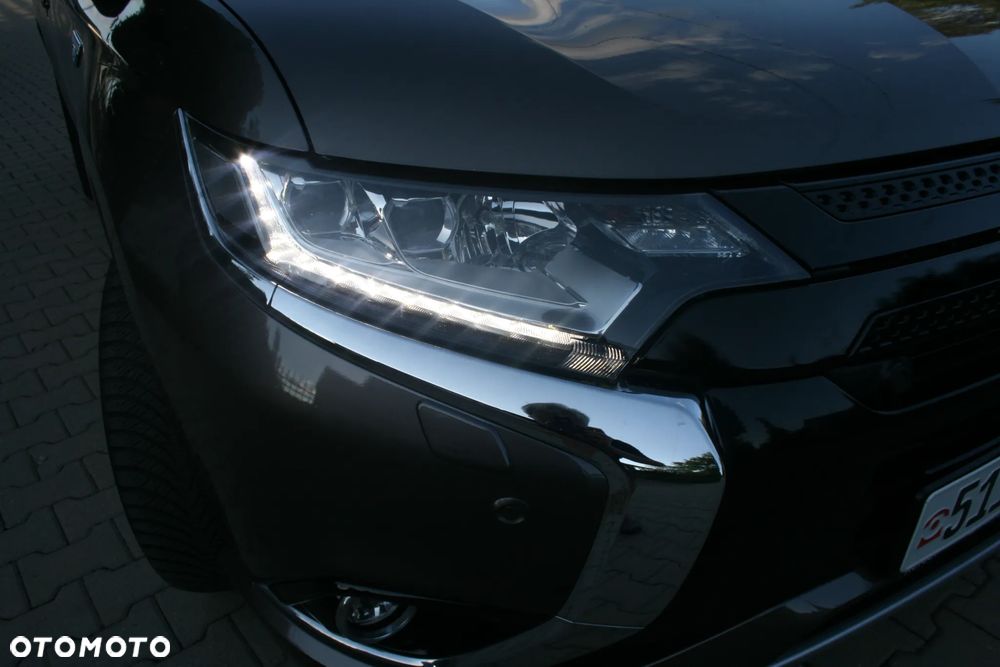 Mitsubishi Outlander Intense + - 6