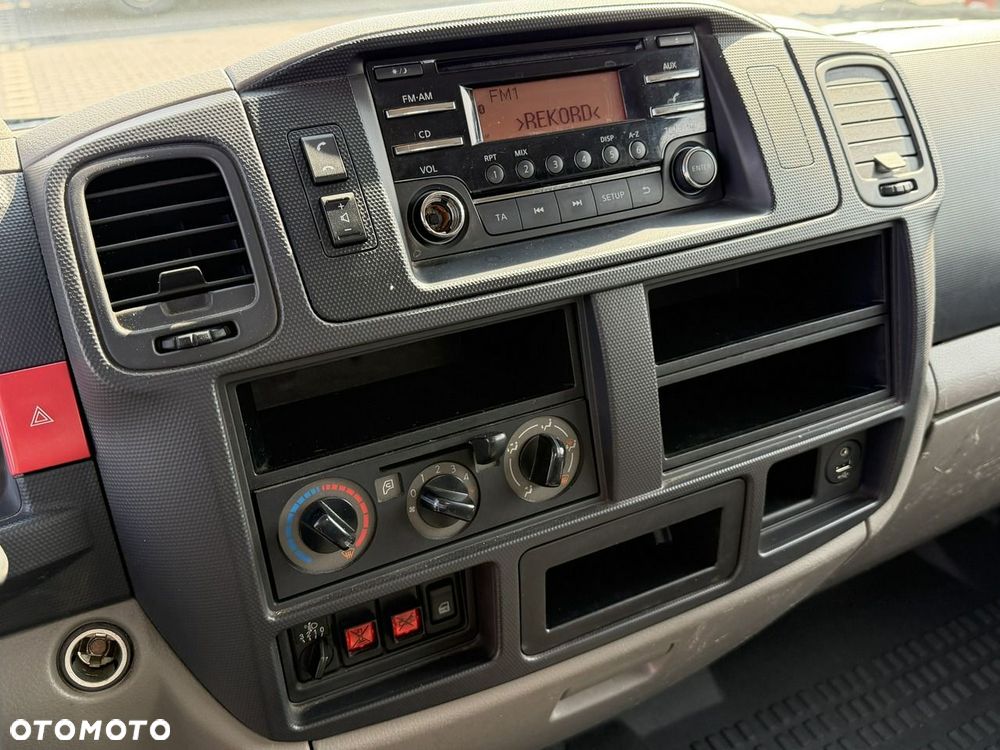 Nissan Cabstar - 25