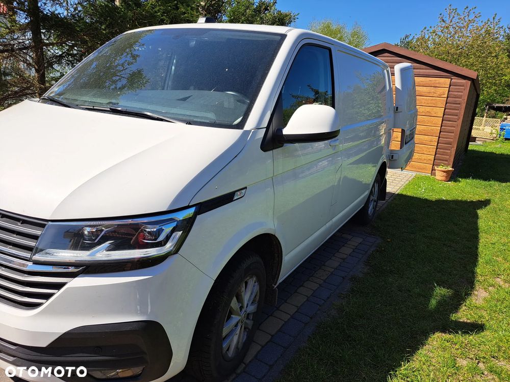 Volkswagen Transporter - 1